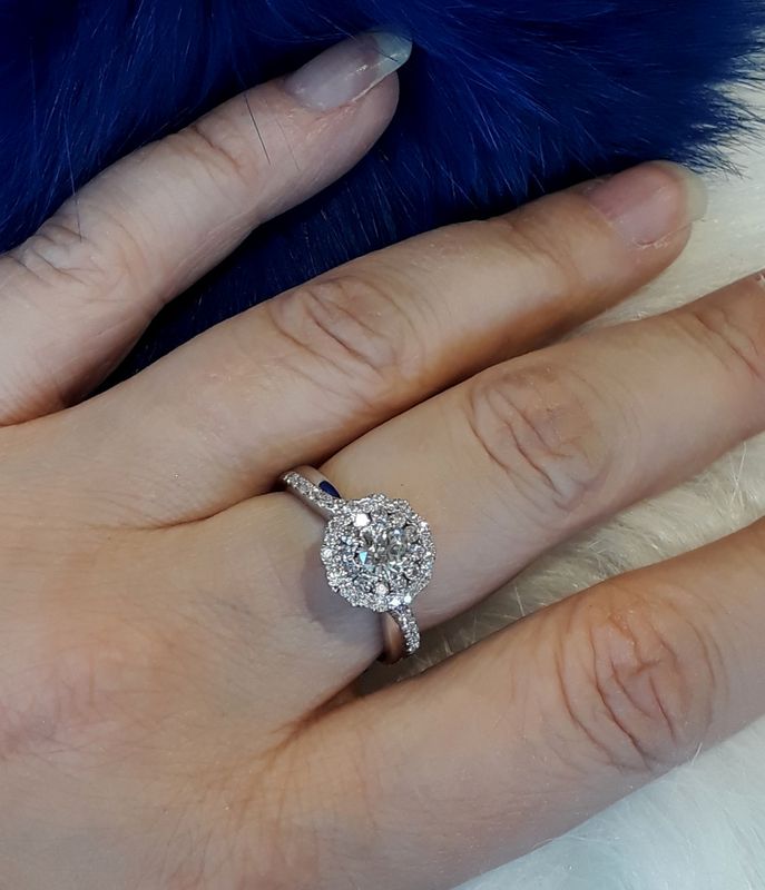 Diamantring i hvitt gull med diamanter 0.82ct tw.si